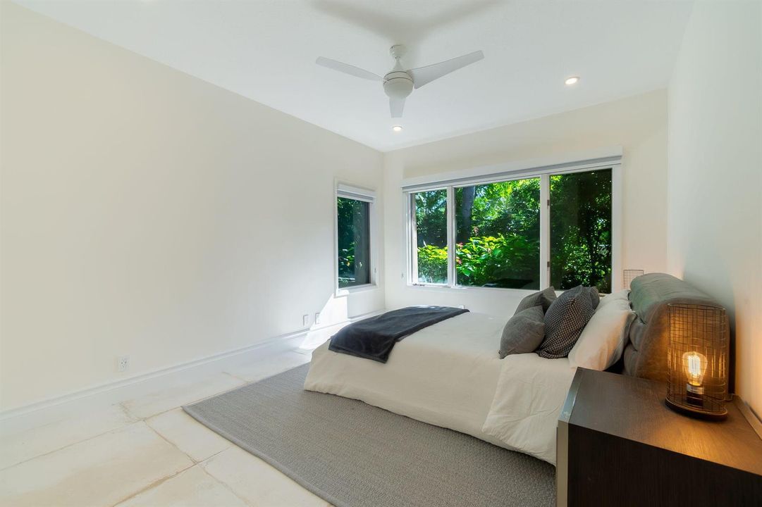 13-web-or-mls-DSC09371-Enhanced-NR-2