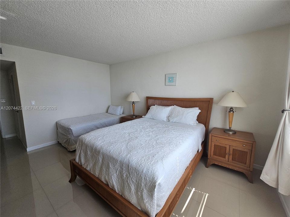 В аренду: $3,300 (1 спален, 1 ванн, 745 Квадратных фут)