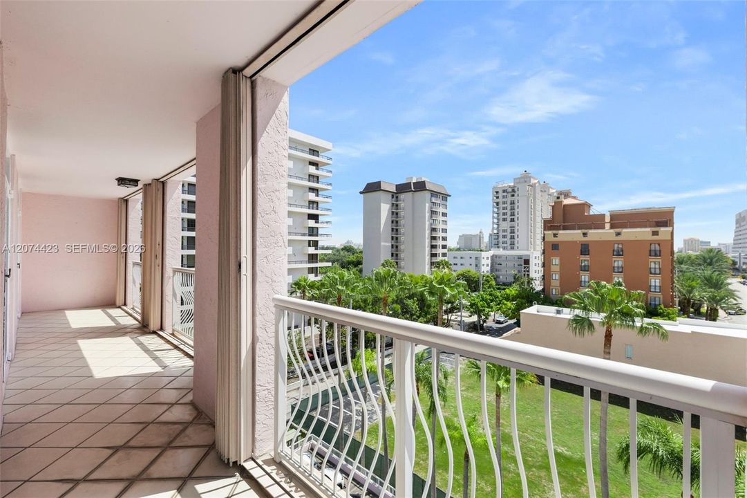 For Sale: $1,390,000 (3 beds, 3 baths, 2270 Square Feet)