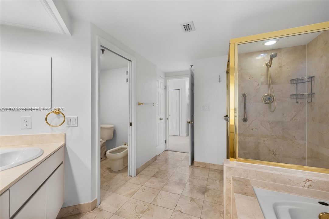 For Sale: $1,390,000 (3 beds, 3 baths, 2270 Square Feet)
