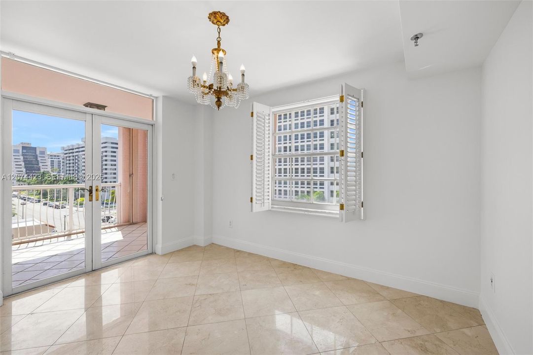 For Sale: $1,390,000 (3 beds, 3 baths, 2270 Square Feet)