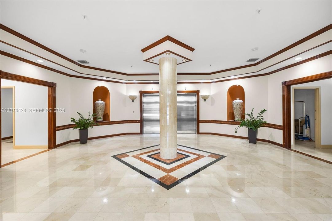 For Sale: $1,390,000 (3 beds, 3 baths, 2270 Square Feet)