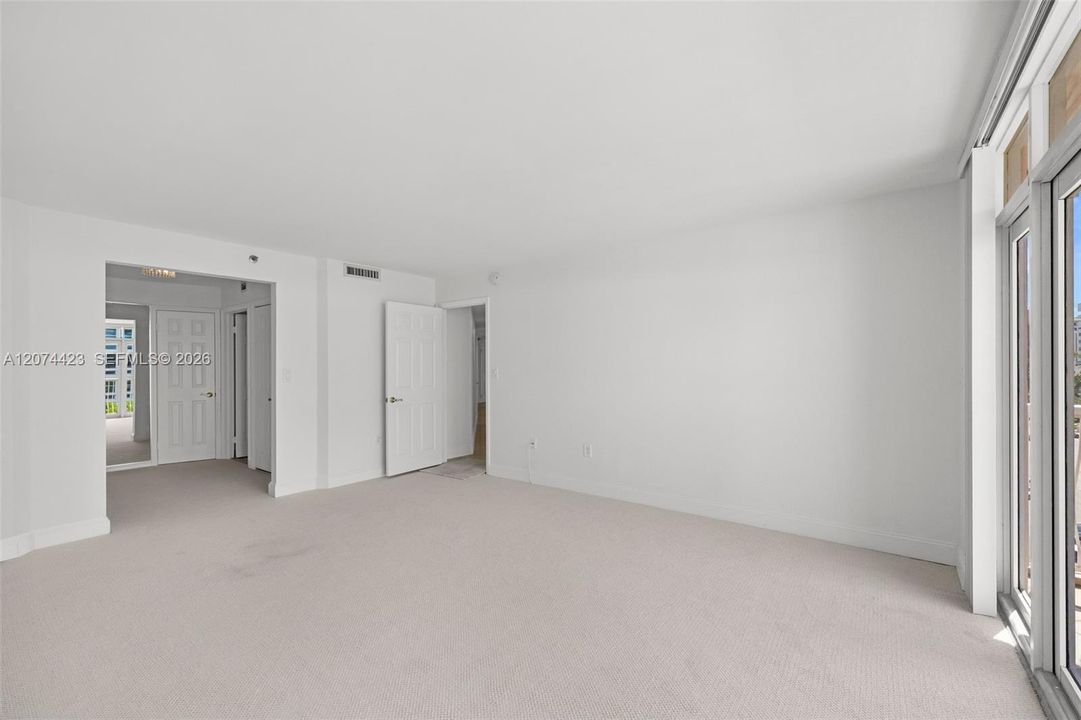 For Sale: $1,390,000 (3 beds, 3 baths, 2270 Square Feet)