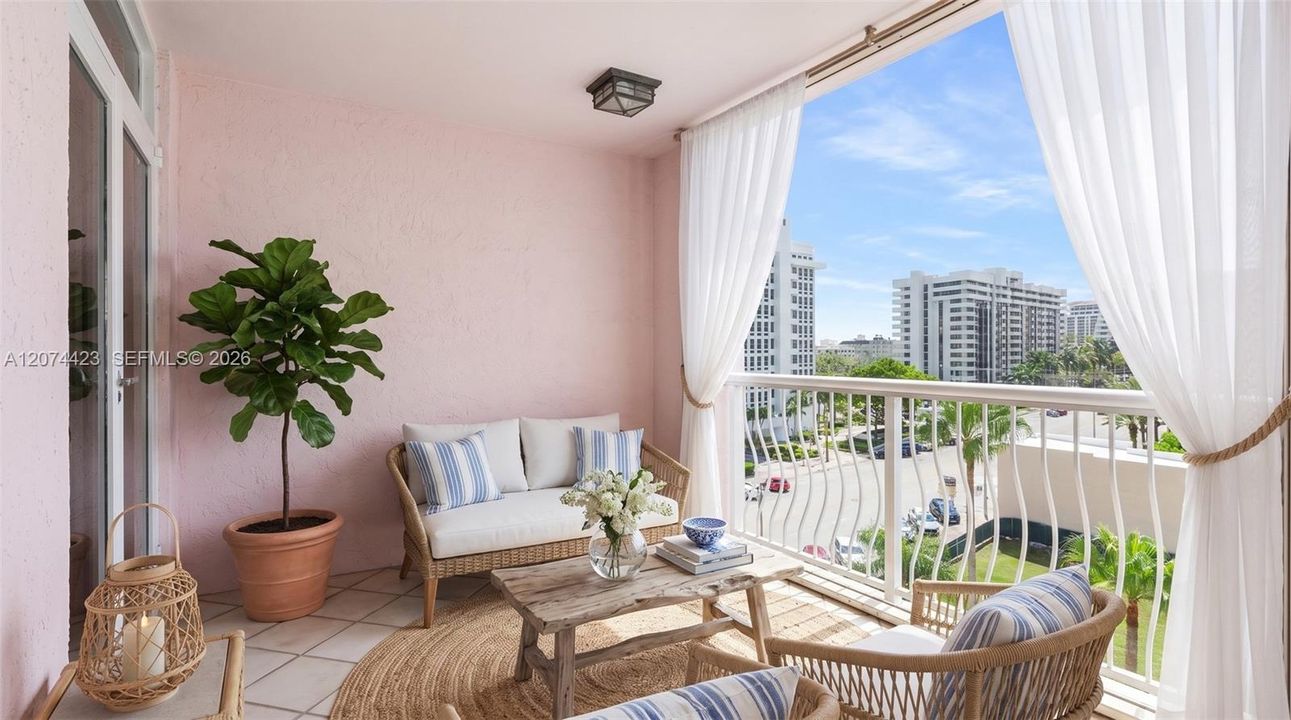 For Sale: $1,390,000 (3 beds, 3 baths, 2270 Square Feet)