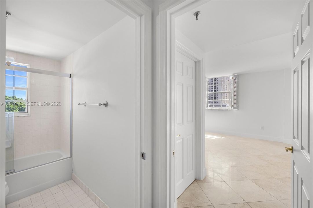 For Sale: $1,390,000 (3 beds, 3 baths, 2270 Square Feet)