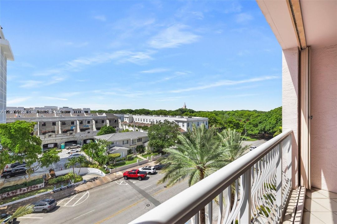 For Sale: $1,390,000 (3 beds, 3 baths, 2270 Square Feet)