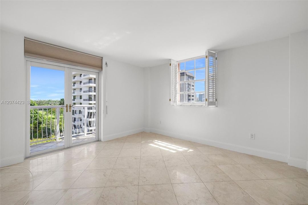 For Sale: $1,390,000 (3 beds, 3 baths, 2270 Square Feet)