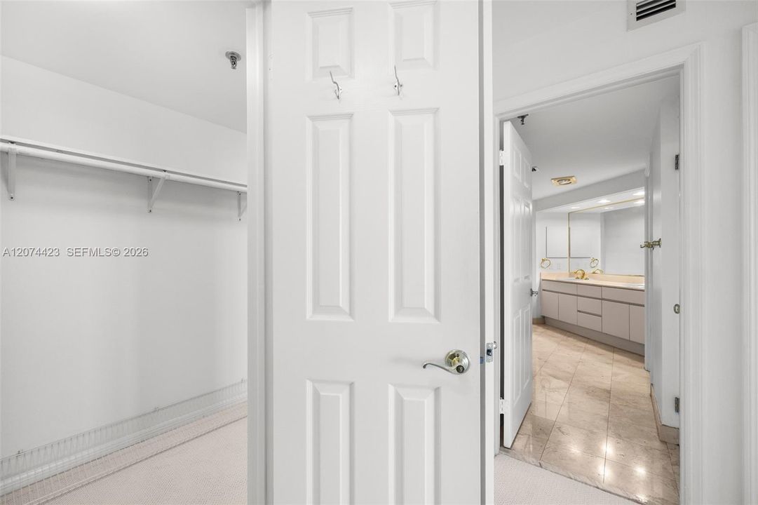 For Sale: $1,390,000 (3 beds, 3 baths, 2270 Square Feet)