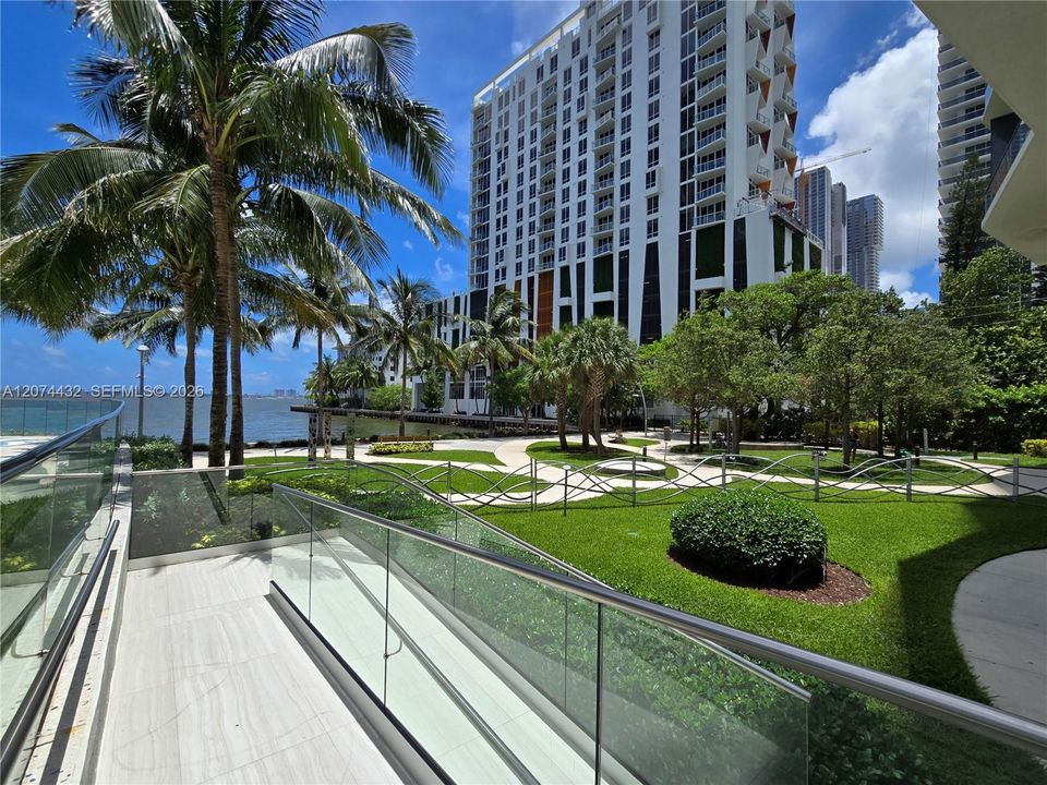 For Rent: $4,000 (1 beds, 1 baths, 854 Square Feet)