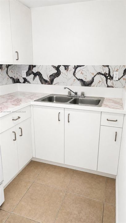 For Rent: $1,500 (1 beds, 1 baths, 465 Square Feet)