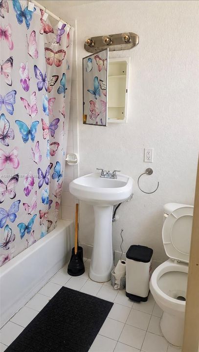 For Rent: $1,500 (1 beds, 1 baths, 465 Square Feet)