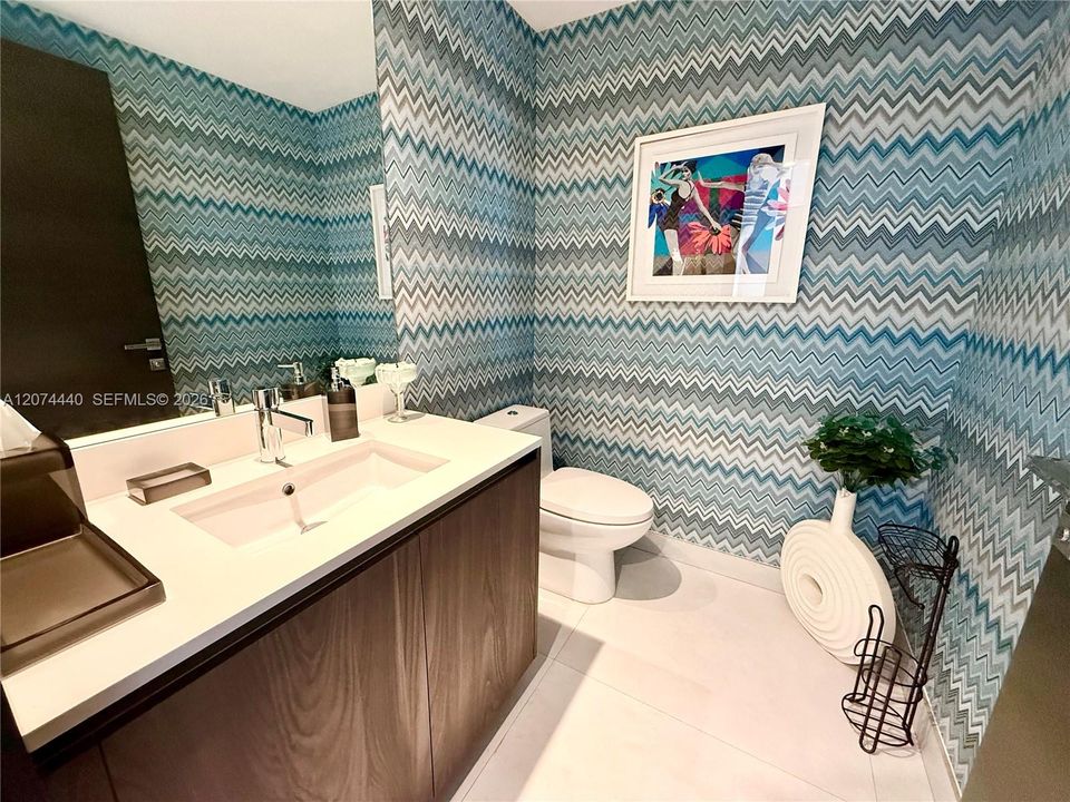 For Rent: $14,000 (3 beds, 3 baths, 1634 Square Feet)