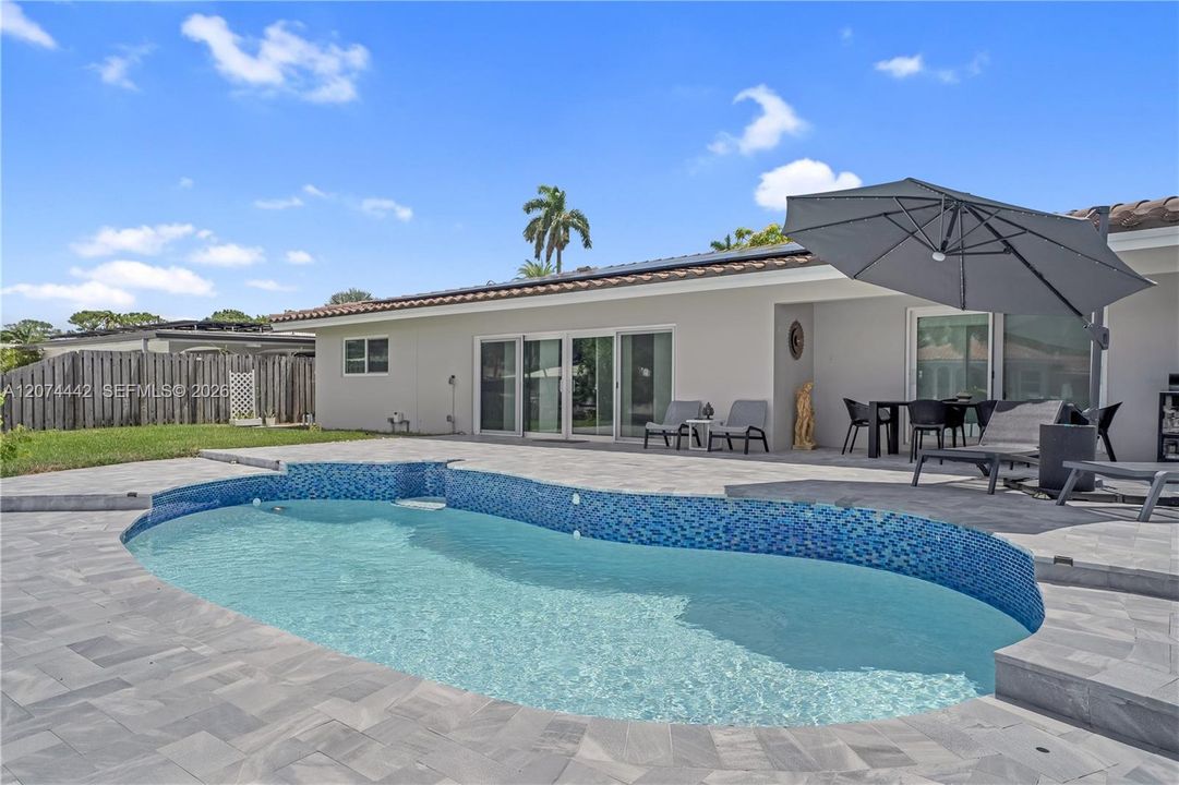 En Venta: $1,649,000 (3 camas, 2 baños, 1722 Pies cuadrados)