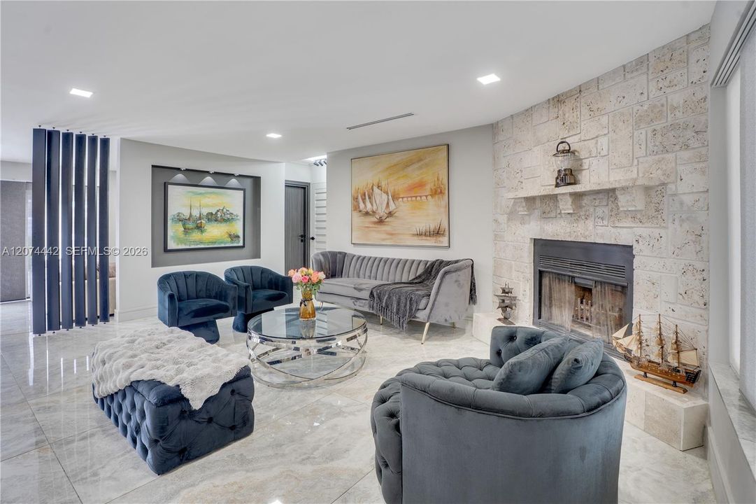 En Venta: $1,649,000 (3 camas, 2 baños, 1722 Pies cuadrados)