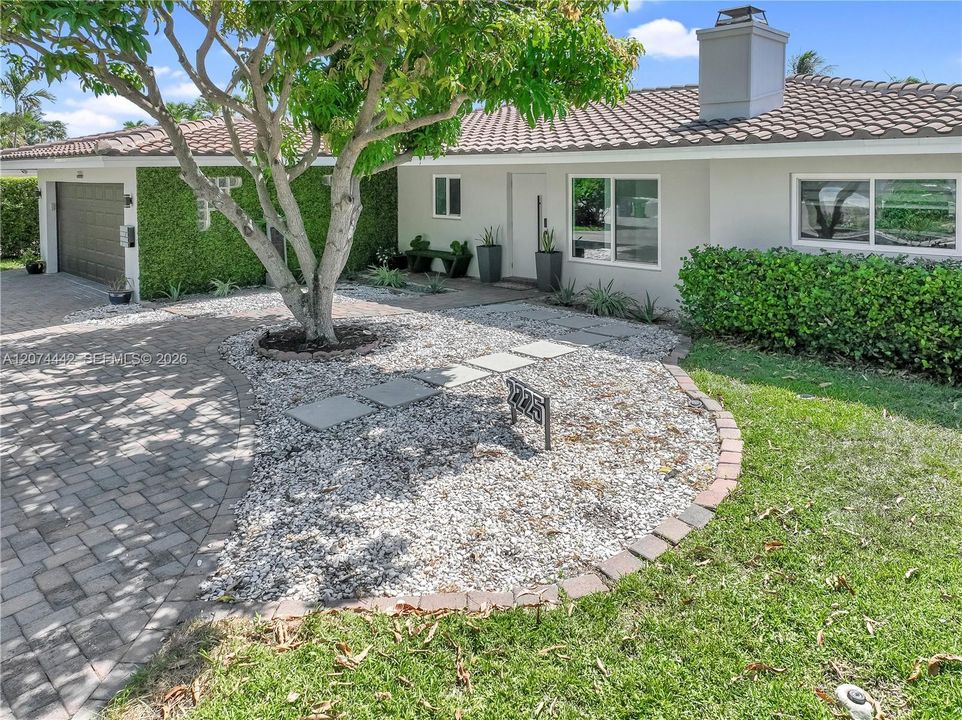 En Venta: $1,649,000 (3 camas, 2 baños, 1722 Pies cuadrados)