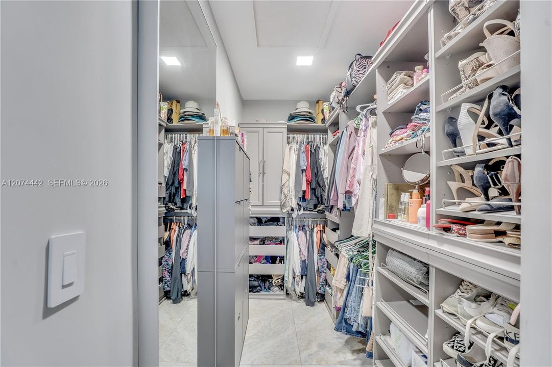 En Venta: $1,649,000 (3 camas, 2 baños, 1722 Pies cuadrados)