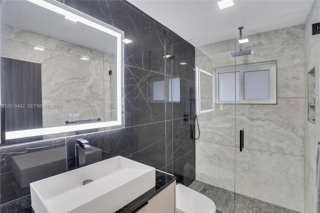 En Venta: $1,649,000 (3 camas, 2 baños, 1722 Pies cuadrados)