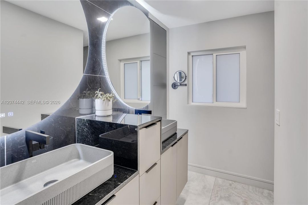 En Venta: $1,649,000 (3 camas, 2 baños, 1722 Pies cuadrados)