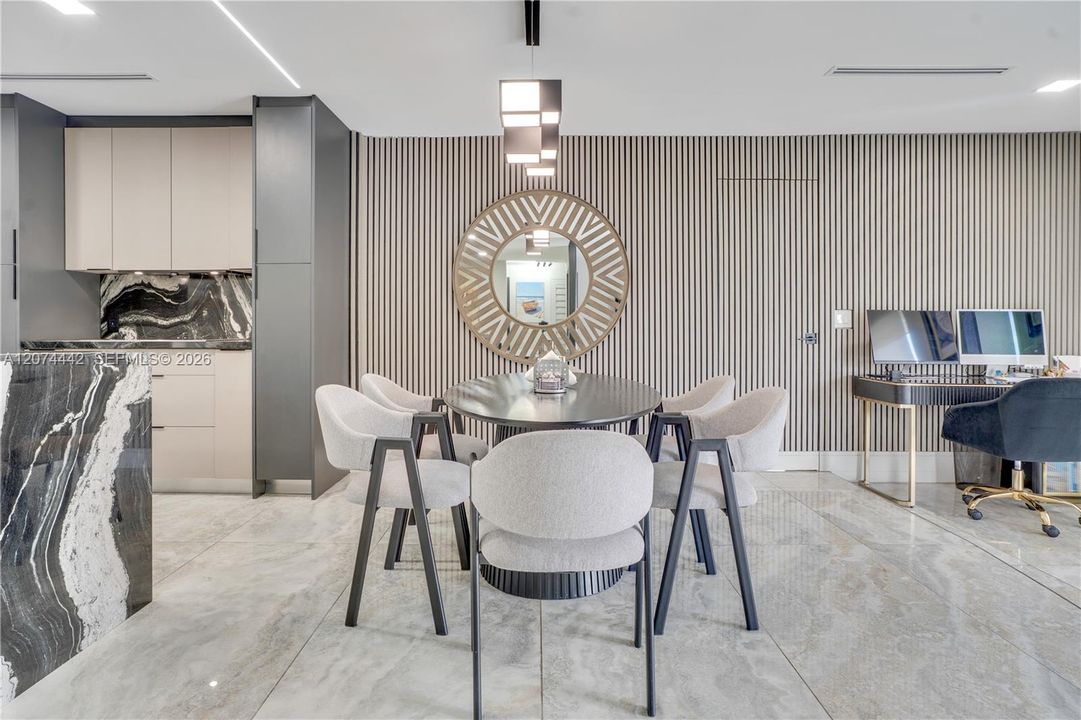 En Venta: $1,649,000 (3 camas, 2 baños, 1722 Pies cuadrados)