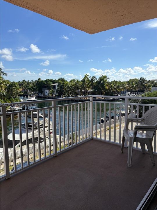For Rent: $2,500 (2 beds, 2 baths, 1190 Square Feet)