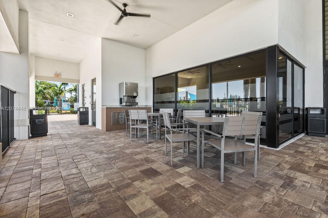 For Sale: $494,900 (3 beds, 2 baths, 1412 Square Feet)