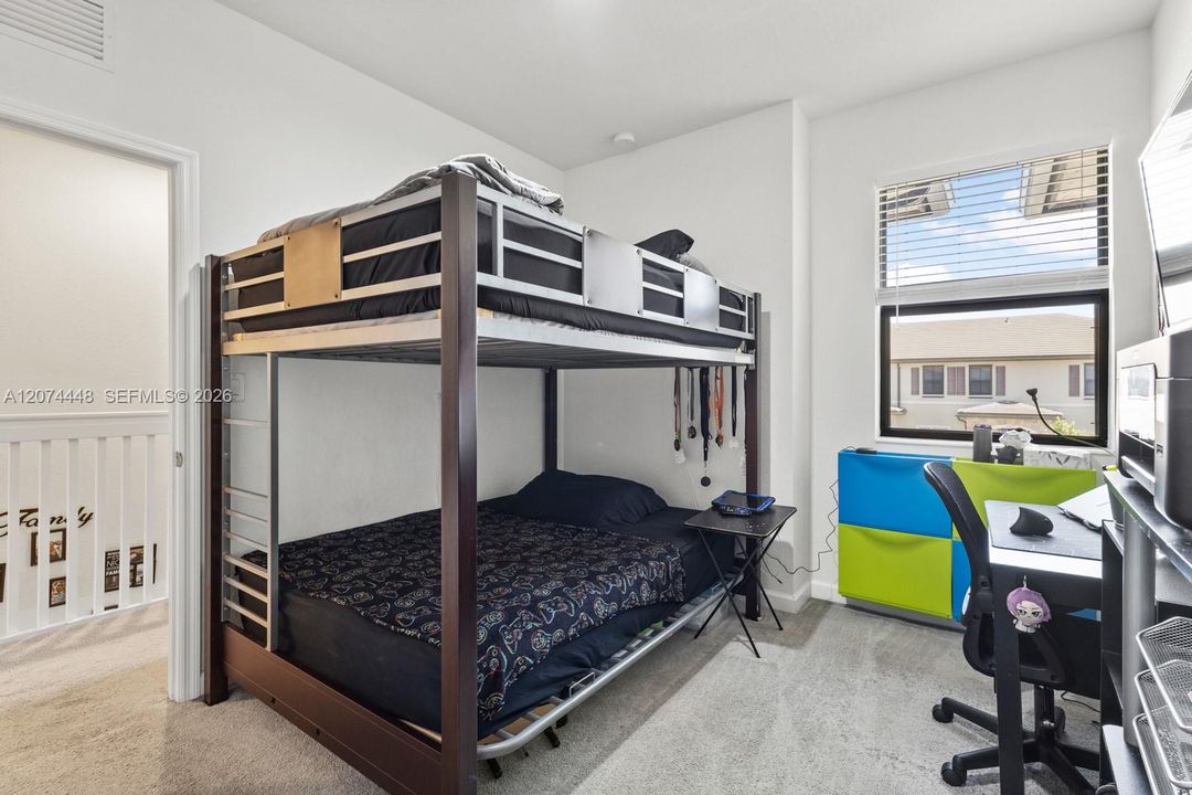For Sale: $494,900 (3 beds, 2 baths, 1412 Square Feet)