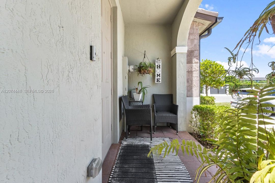 For Sale: $494,900 (3 beds, 2 baths, 1412 Square Feet)