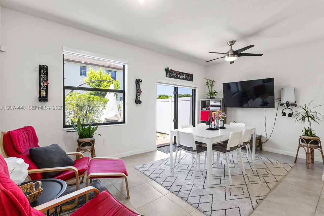 For Sale: $494,900 (3 beds, 2 baths, 1412 Square Feet)