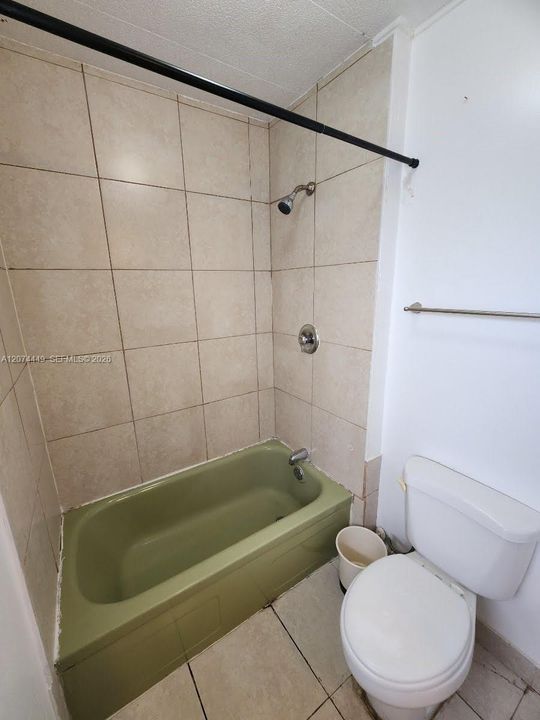 For Rent: $2,050 (2 beds, 2 baths, 1000 Square Feet)