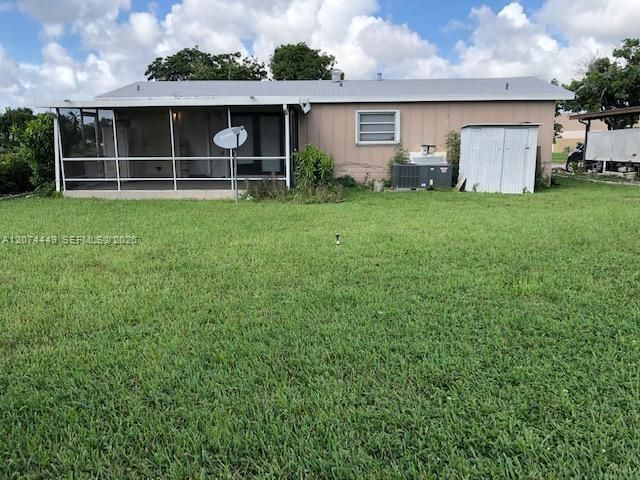 For Rent: $2,050 (2 beds, 2 baths, 1000 Square Feet)