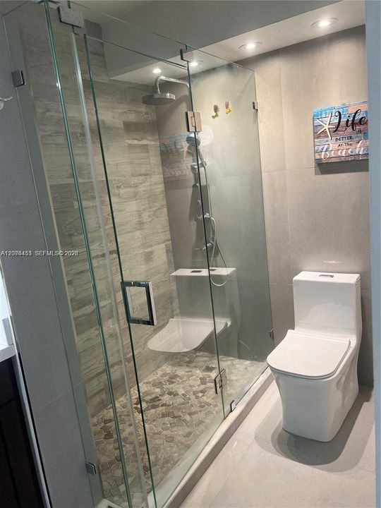 For Rent: $3,550 (2 beds, 2 baths, 1206 Square Feet)