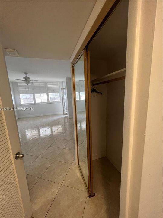 For Rent: $3,550 (2 beds, 2 baths, 1206 Square Feet)