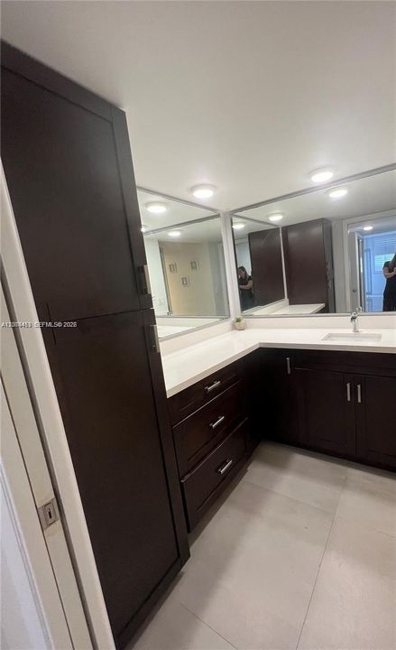 For Rent: $3,550 (2 beds, 2 baths, 1206 Square Feet)