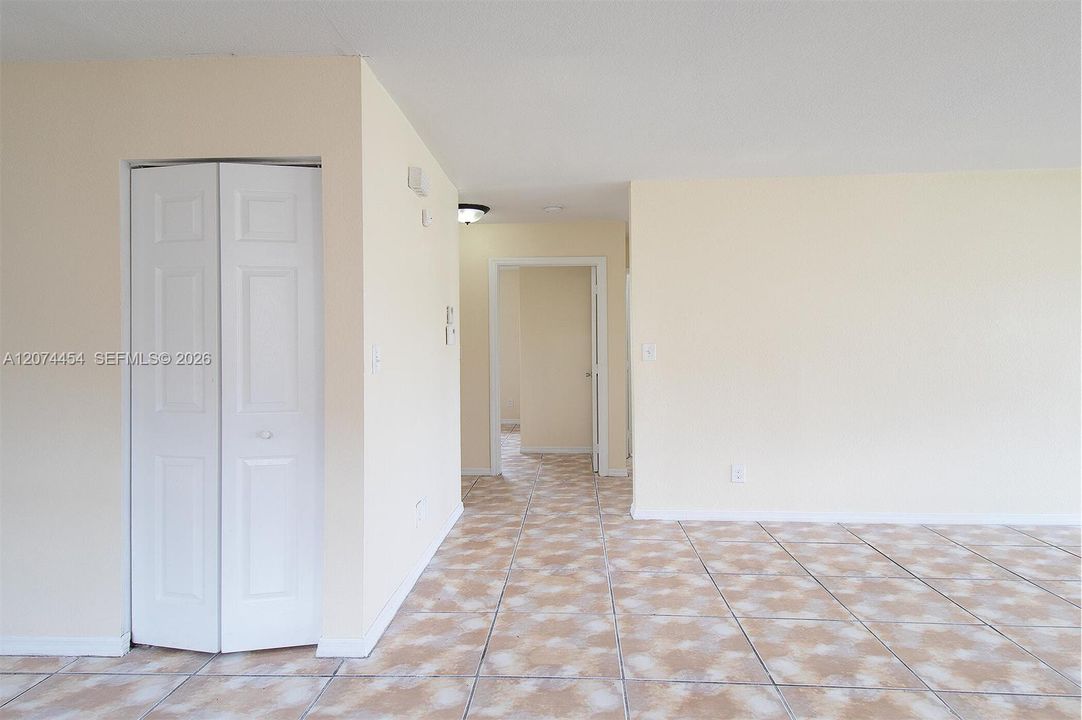 For Sale: $415,000 (3 beds, 2 baths, 1459 Square Feet)