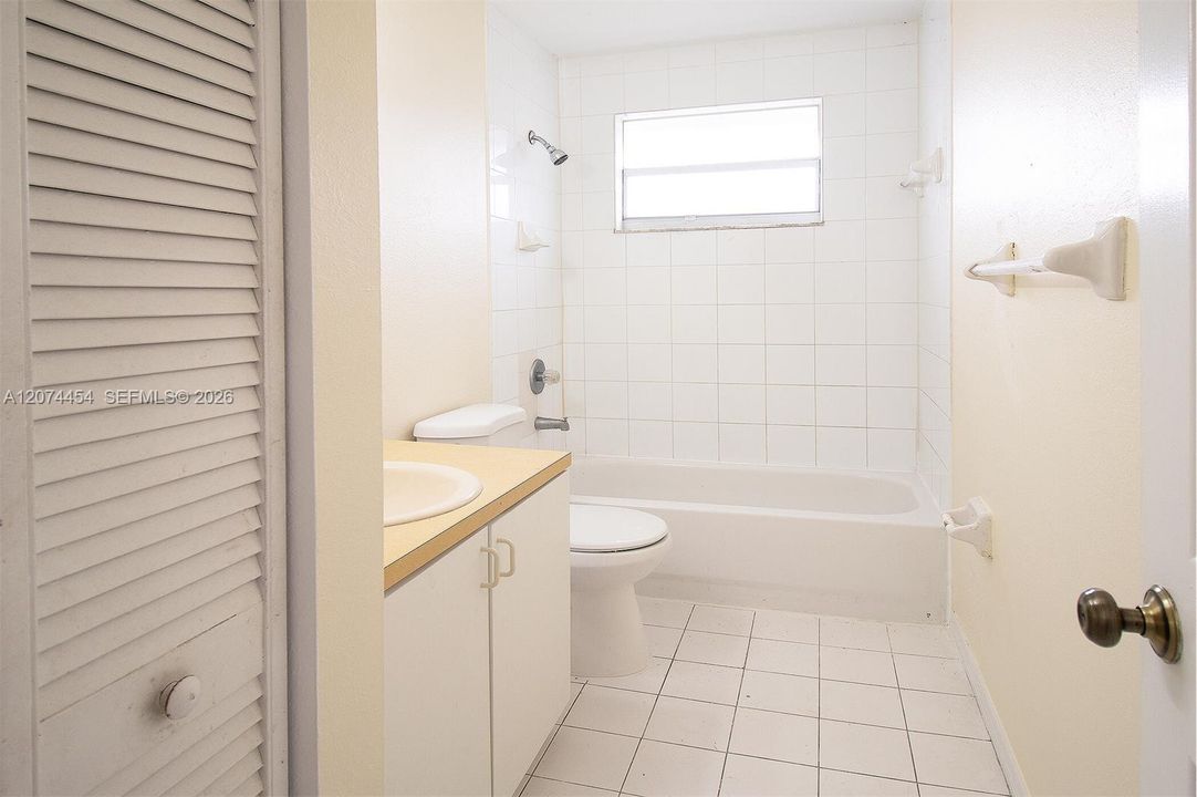 For Sale: $415,000 (3 beds, 2 baths, 1459 Square Feet)