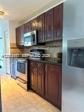 For Rent: $2,590 (3 beds, 2 baths, 1770 Square Feet)