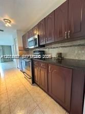 For Rent: $2,590 (3 beds, 2 baths, 1770 Square Feet)