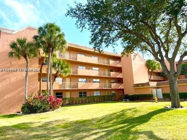 For Sale: $198,000 (2 beds, 2 baths, 1200 Square Feet)