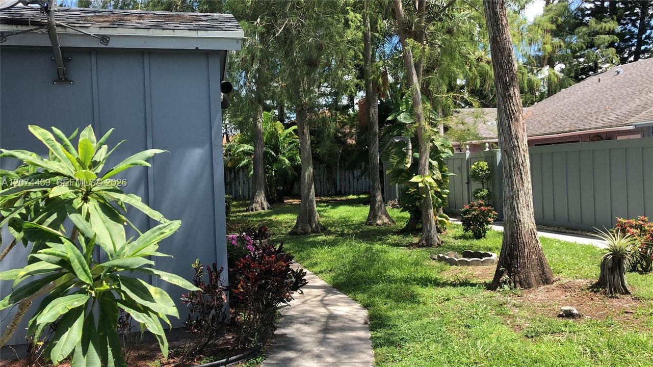 En Venta: $288,000 (2 camas, 2 baños, 1044 Pies cuadrados)