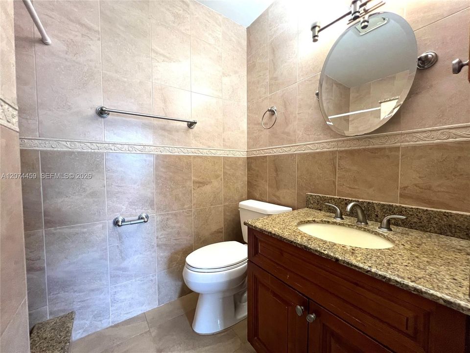 En Venta: $288,000 (2 camas, 2 baños, 1044 Pies cuadrados)