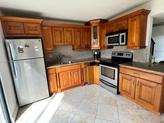 For Rent: $2,600 (3 beds, 2 baths, 1508 Square Feet)