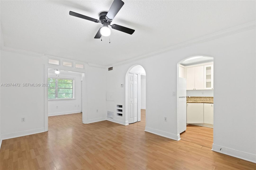 For Rent: $1,675 (1 beds, 1 baths, 664 Square Feet)