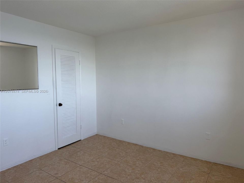 For Rent: $2,300 (2 beds, 2 baths, 1083 Square Feet)