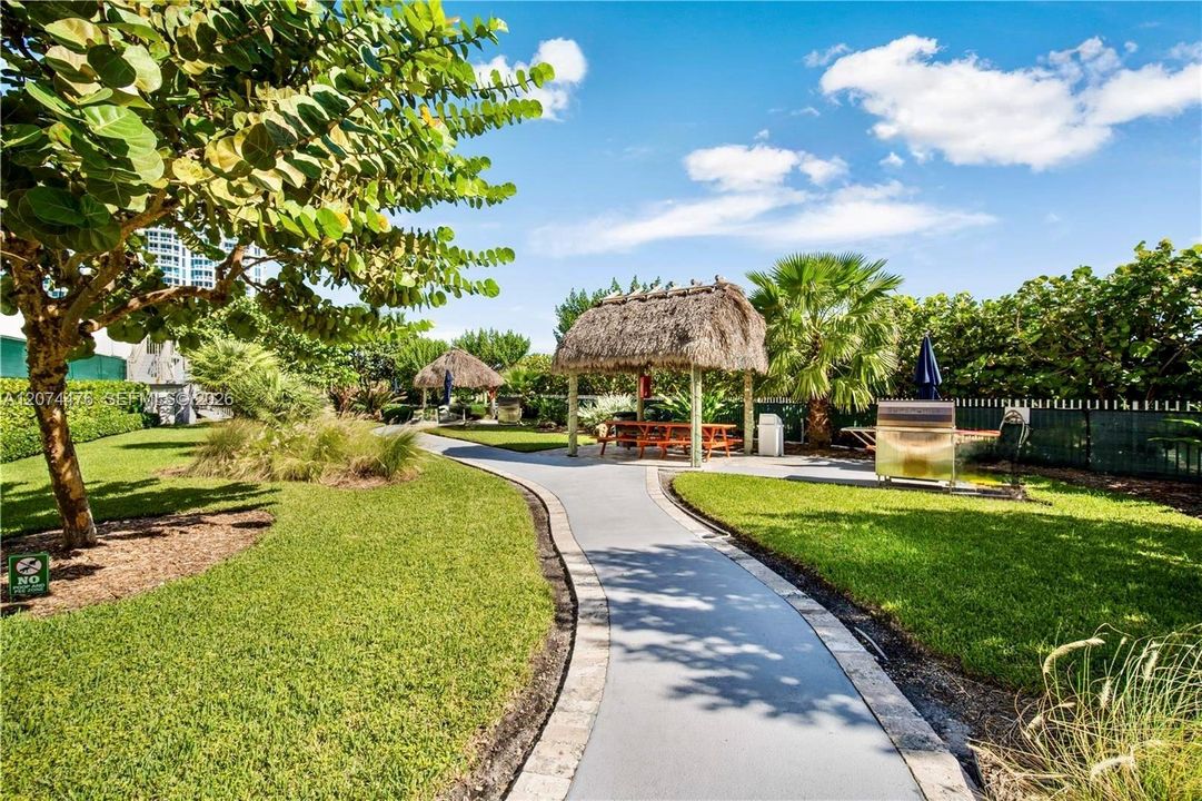 Tiki and Beach Pathway