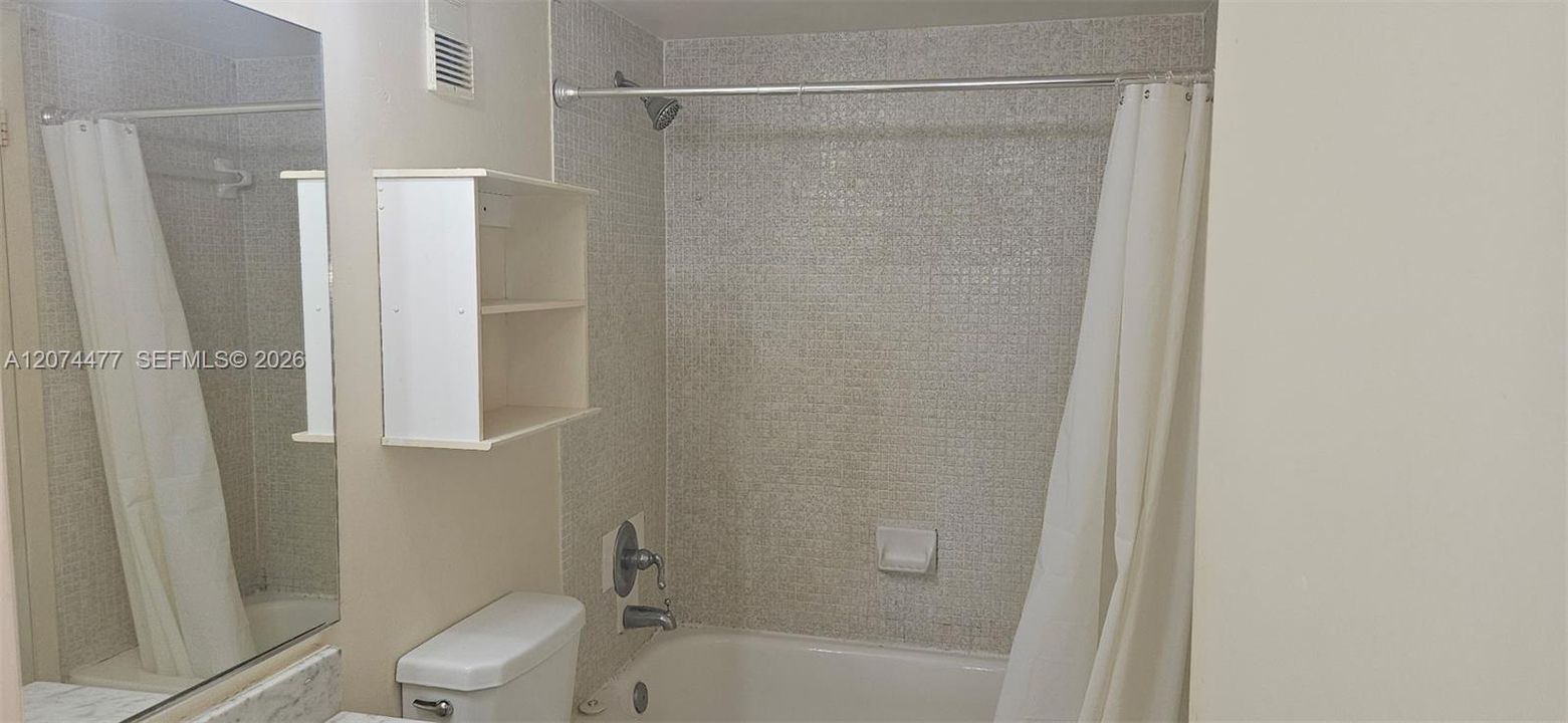 For Rent: $1,575 (1 beds, 1 baths, 825 Square Feet)