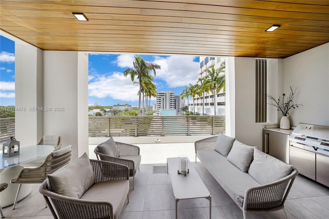 For Sale: $3,850,000 (3 beds, 3 baths, 2560 Square Feet)