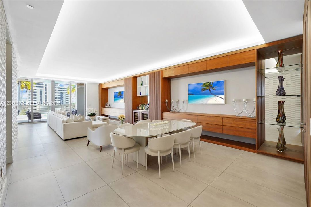 For Sale: $3,850,000 (3 beds, 3 baths, 2560 Square Feet)