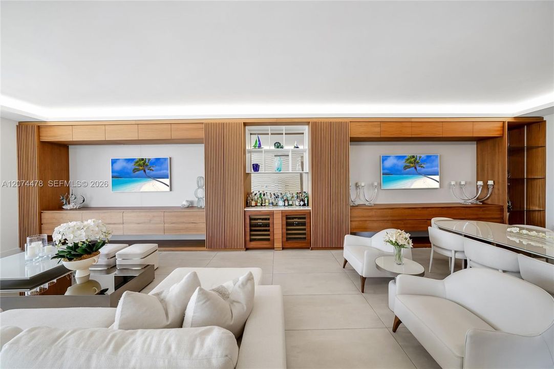 For Sale: $3,850,000 (3 beds, 3 baths, 2560 Square Feet)