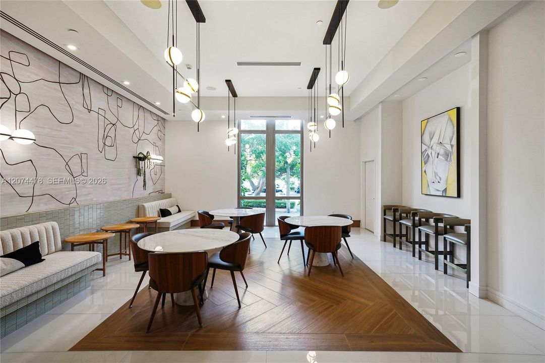 For Sale: $3,850,000 (3 beds, 3 baths, 2560 Square Feet)