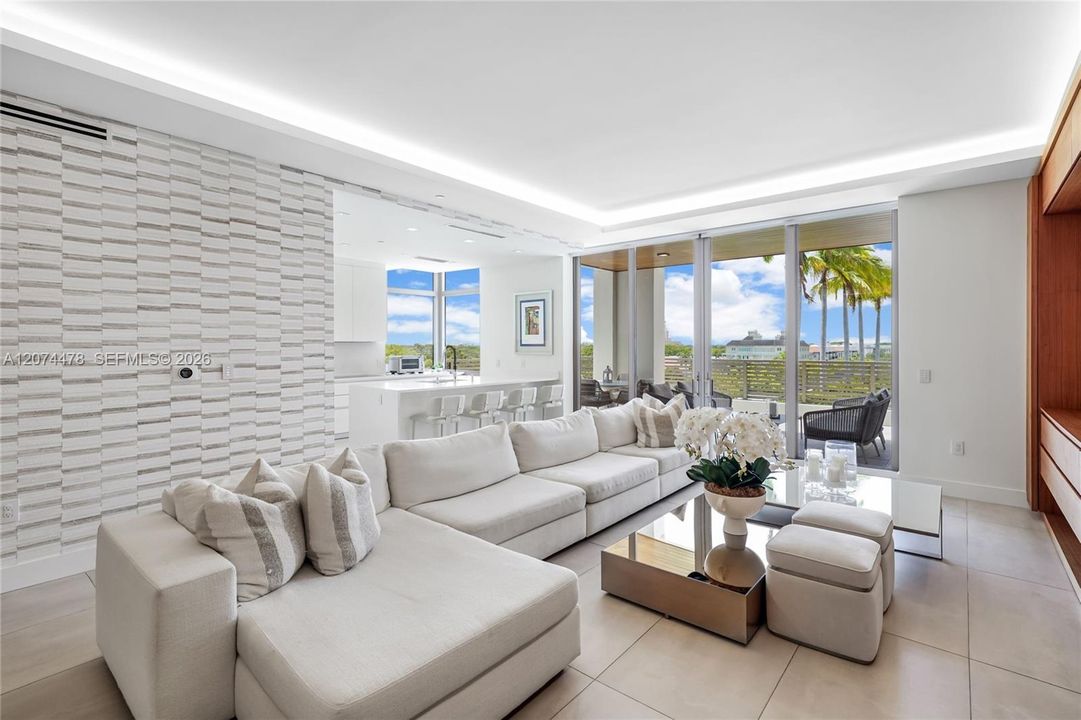 For Sale: $3,850,000 (3 beds, 3 baths, 2560 Square Feet)
